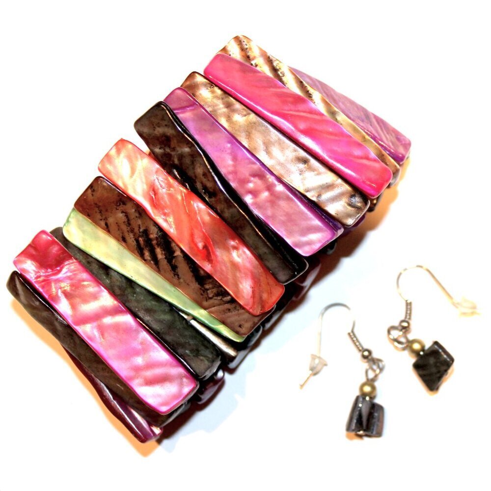 Mother of Pearl Sea Shell Stretch Sand Beach Bracelet Earrings Set